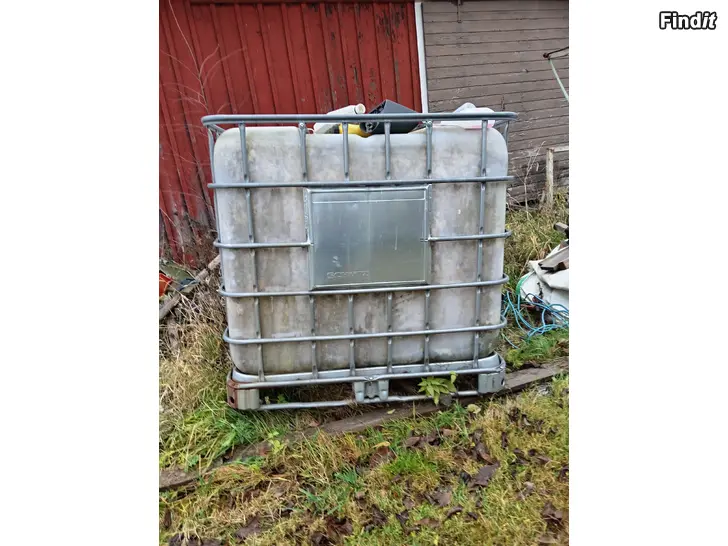 Myydään Ibc säiliö