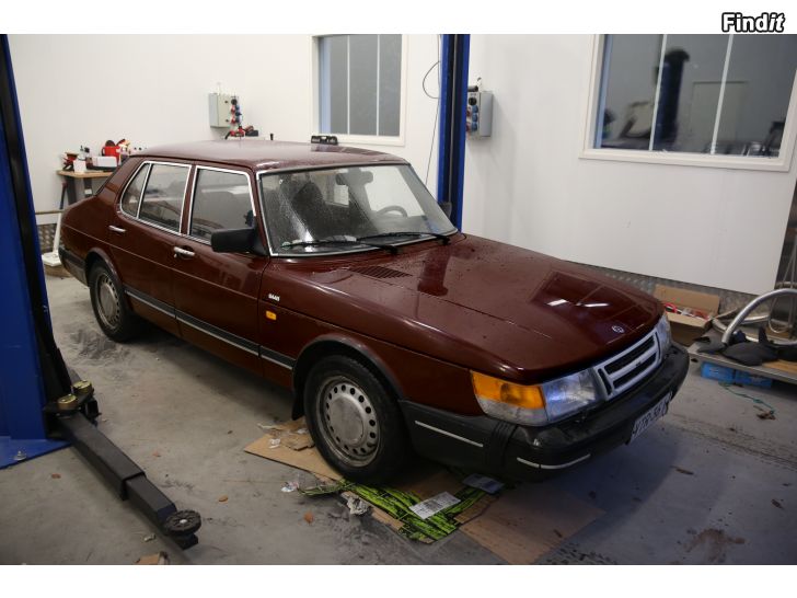 Myydään SAAB 900c 1988