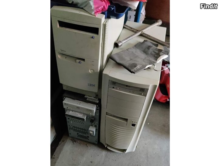 Myydään Köper någon gamla stationära datorer och laptopar