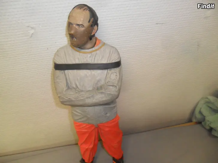 Myydään hannibal lecter figuuri kautta nukke