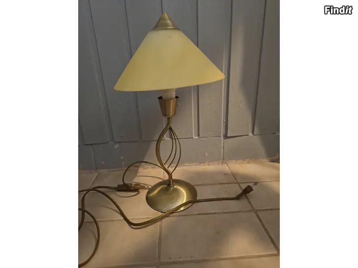 Myydään Retro pöytävalaisin