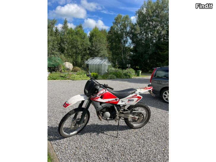 Myydään HUSQVARNA MOPED