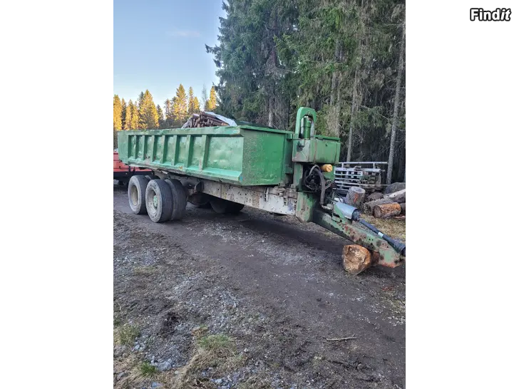 Myydään Traktorvagn