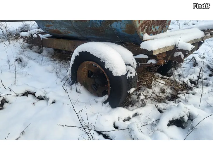 Myydään Traktor vagn underrede