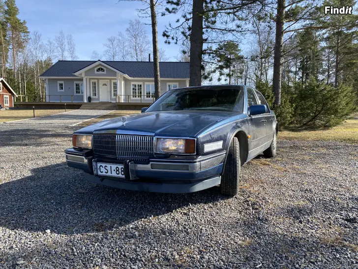 Myydään Cadillac