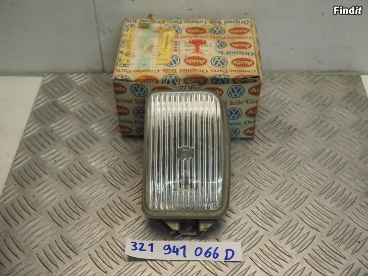 Myydään Volkswagen Passat sumuvalo Santana 32B foglight 321941066D