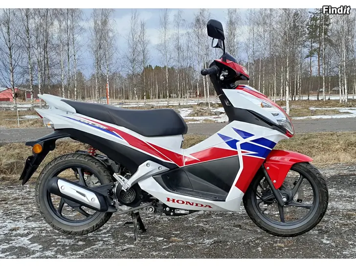 Myydään Moped, Honda NSC50R, 2016