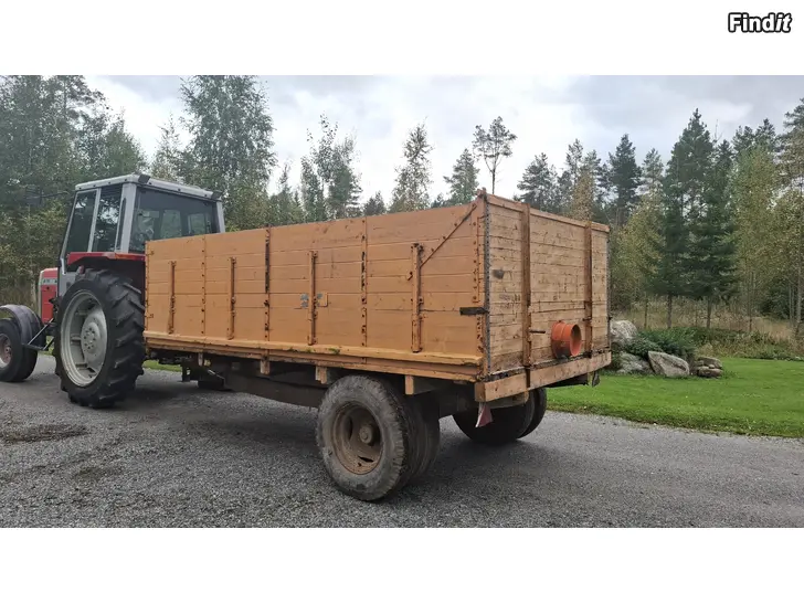 Säljes Traktorkärra med tipp