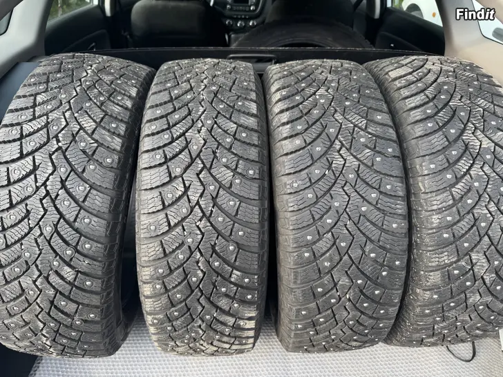 Myydään Nastarenkaat 205/55R16