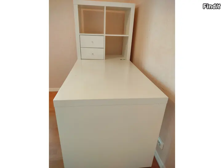 Säljes Säljes Ikea Hylla+skrivbord