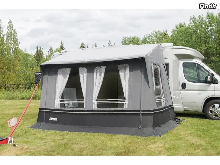 Myydään Itsestään seisova Matkailuautoteltta