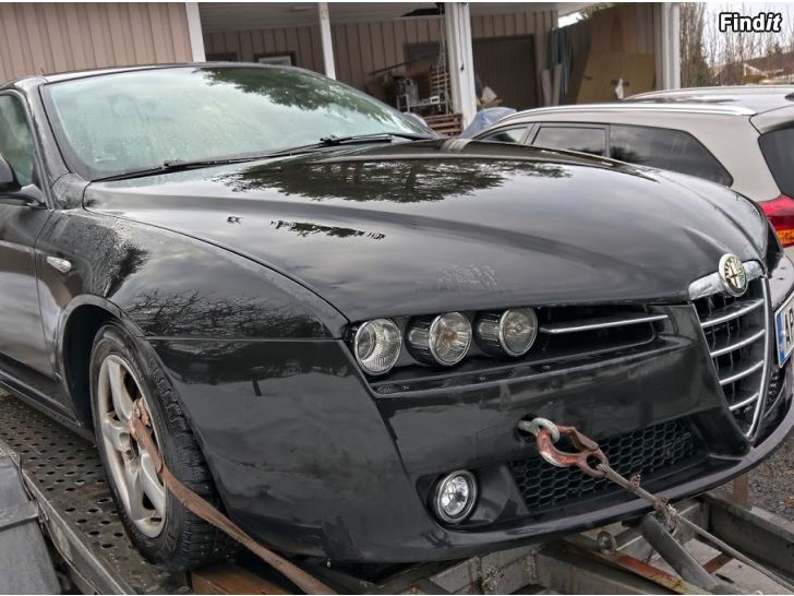 Myydään Alfa Romeo 159, Brera, Spider varaosia