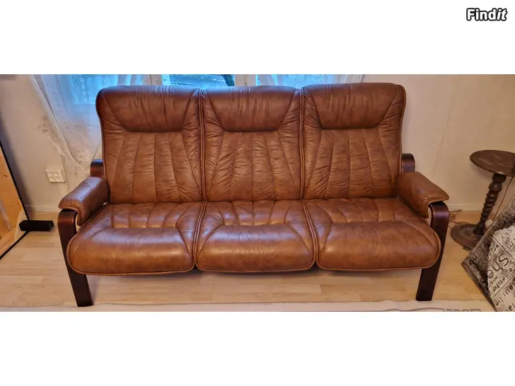 Säljes Bella sohvaryhmä 3 +1+1+ Rahi