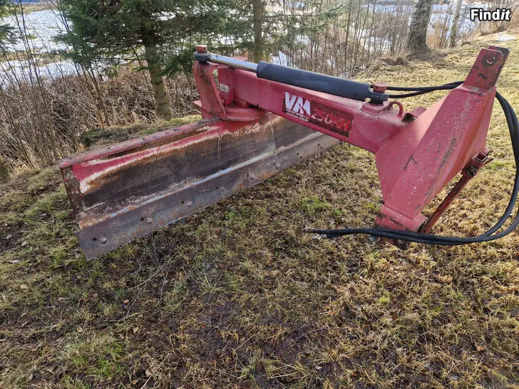 Myydään Schaktblad VM 250 KH