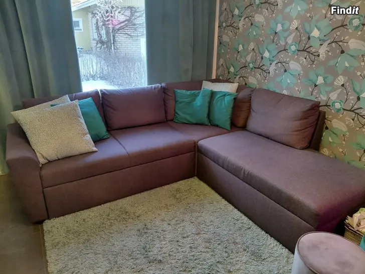 Myydään Bäddsoffa med divandel