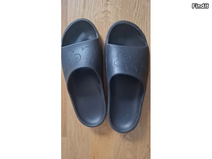 Säljes Marimekko flip flops