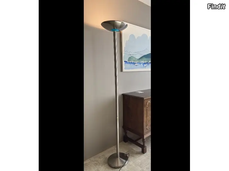 Säljes Golvlampa