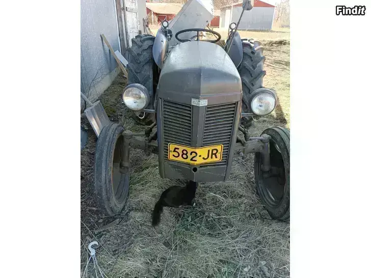 Säljes Traktor Grålle TE-20 1946-1956