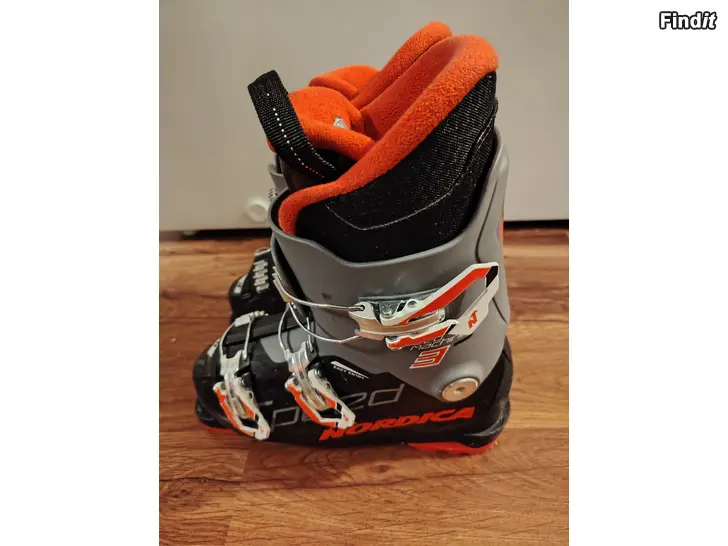 Säljes Slalomskor för barn