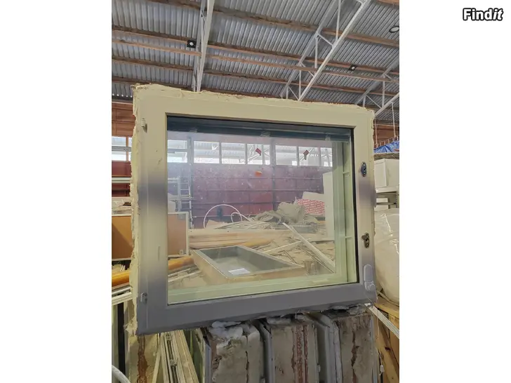 Myydään Erikokoisia ikkunoita, 860x760 ja 860x1360