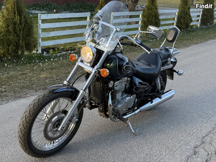 Myydään Kawasaki EN