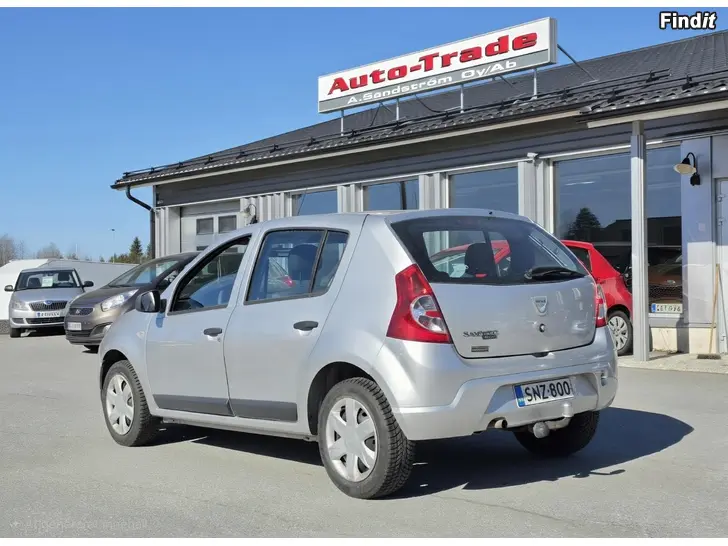 Myydään Dacia Sandero  1,6 Hi-Flex Ambiance 2010