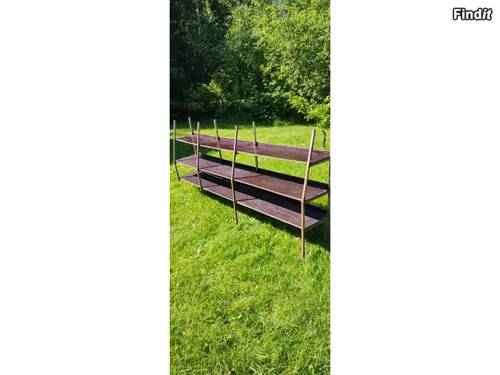 Säljes Hyllor till paketbil