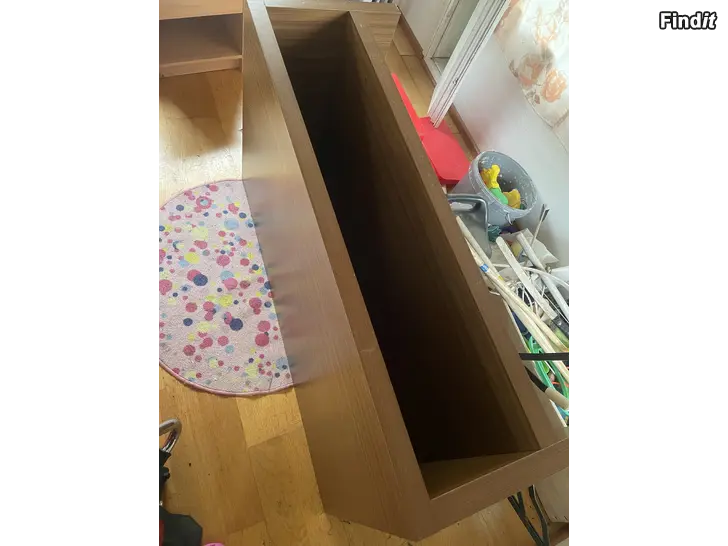 Myydään Soffbord