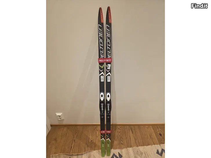 Säljes Lasten sukset 140cm Peltonen