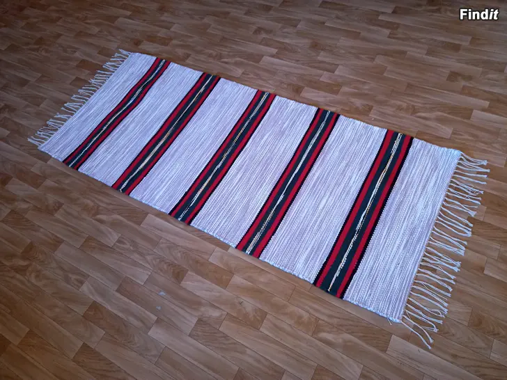 Myydään Raitamatto 172x74cm