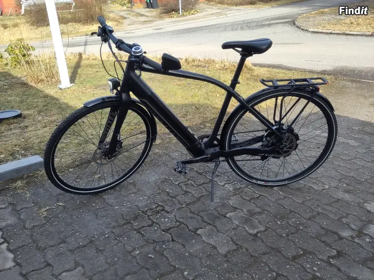 Myydään Specialized sähköpyörä L