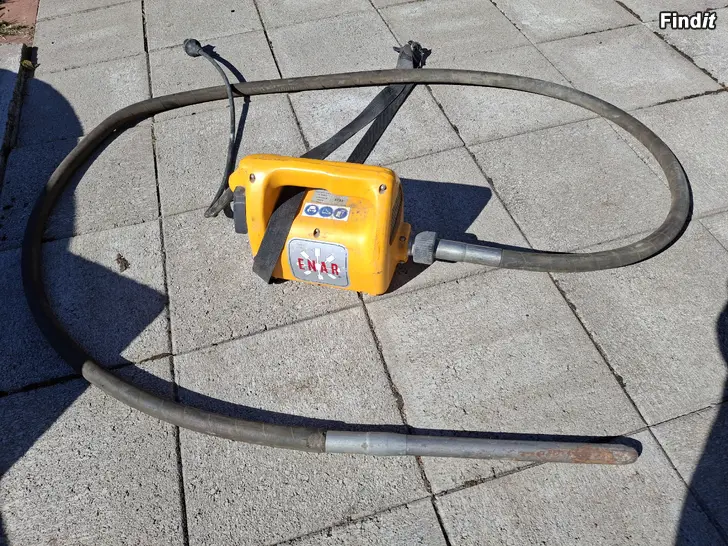 Myydään Enar merkkinen Vibra, betonitärytin