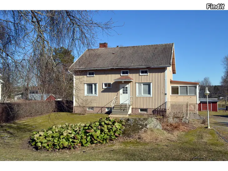 Säljes Egnahemshus i Närpes centrum / Kuskvägen 19