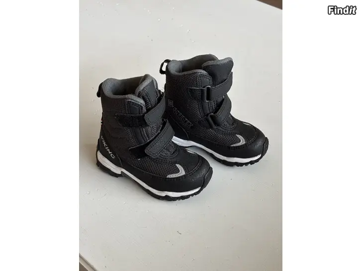 Myydään Nya Viking vinterskor