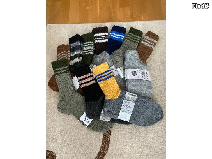 Myydään Villasukat sekä miesten että naisten,mökkisukkia ja muita sukkia