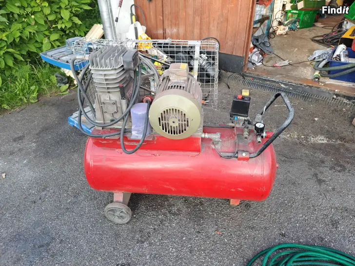 Säljes Kompressor 100L