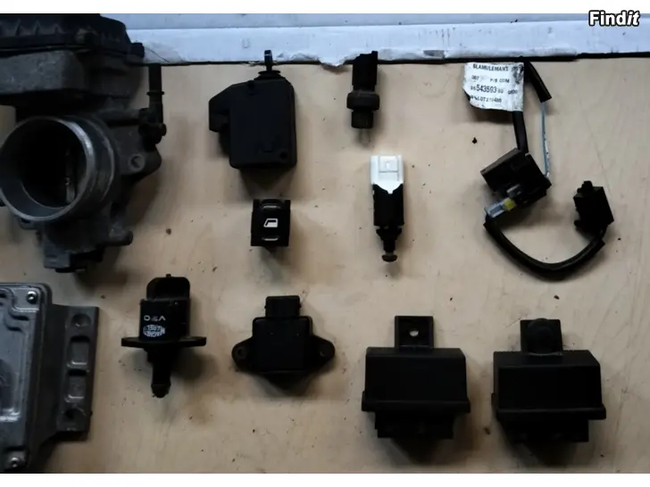 Myydään Ahtopaineanturi