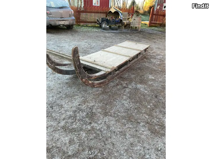 Säljes Släde