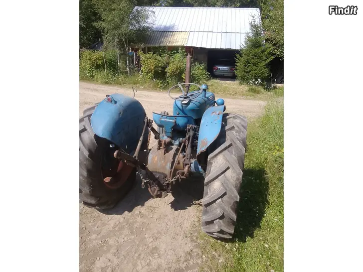Myydään Traktor, Fordson Dexta