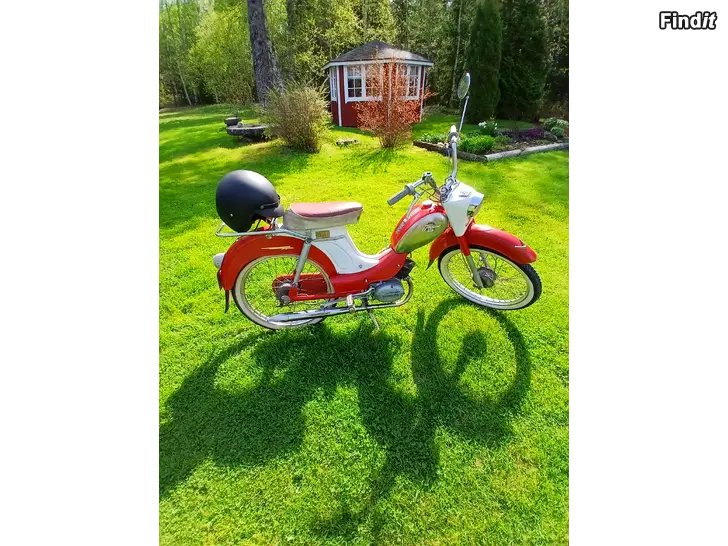 Myydään Moped
