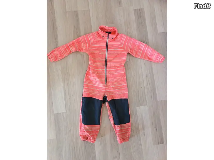 Myydään Softshell-halare storlek 104