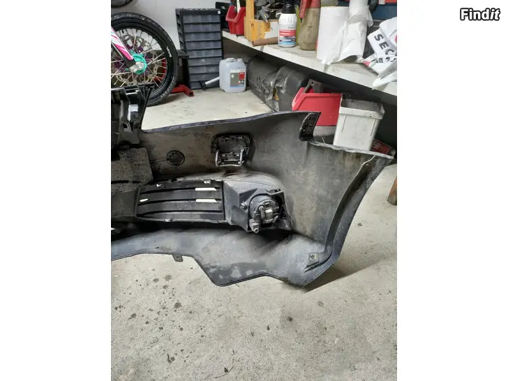 Myydään Audi a4 b8 kofångare