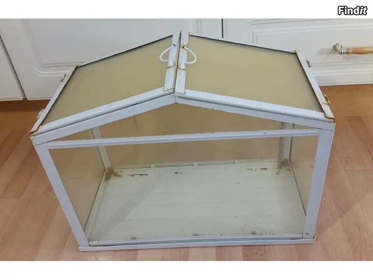 Säljes Minikasvihuone 45cm x 22cm 6e