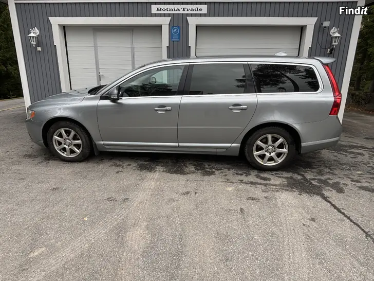 Säljes Volvo V70 2.4D Business-2009