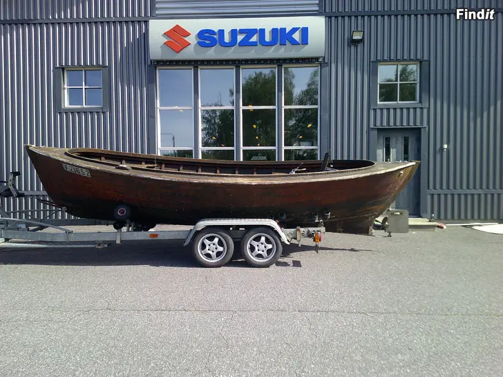 Säljes Trä fiskarbåt + Volvo Penta MD2010