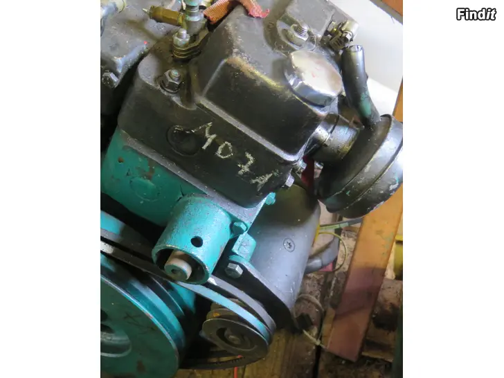 Myydään Volvo Penta pieniä keskimottorieya  osittain purettuina MD5MD6MD7  MD2001 MD2002 MD2003