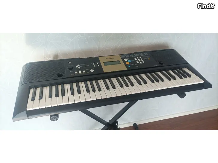 Säljes Yamaha YPT-220 digitalkeyboard med stativ  mycket fint skick