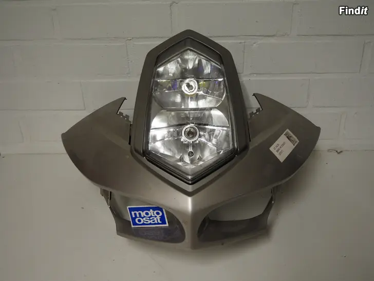 Myydään BMW R 1200 ST 05-08 osia