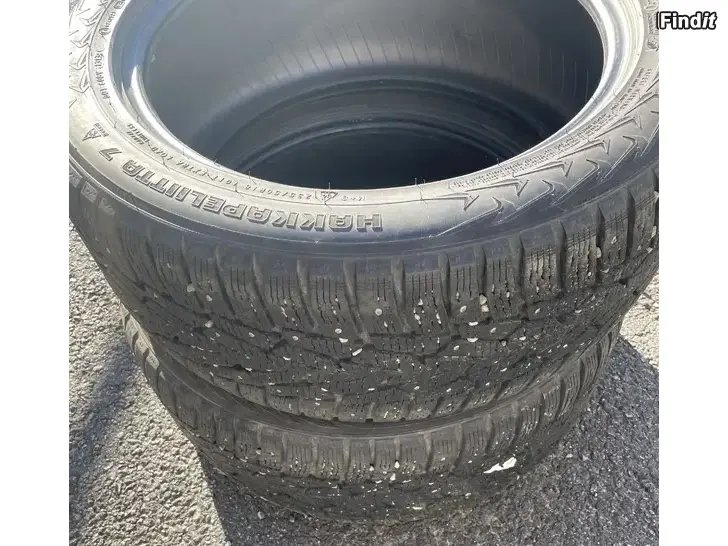 Säljes 235/50/18 nokia hakkapelitta 7mm 2kpl