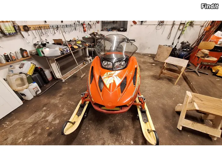 Myydään Lynx enduro 1450